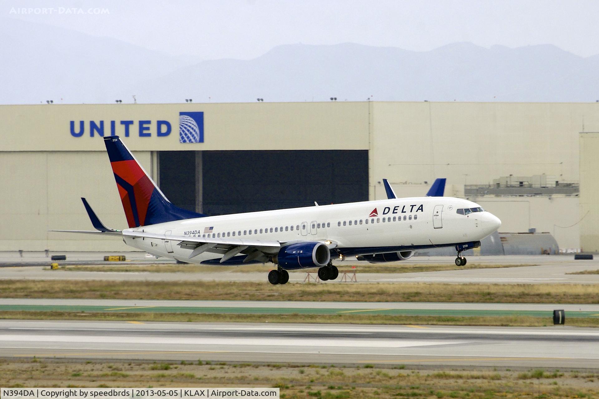 N394DA, 2000 Boeing 737-832 C/N 30562, Delta Airlines 737-800