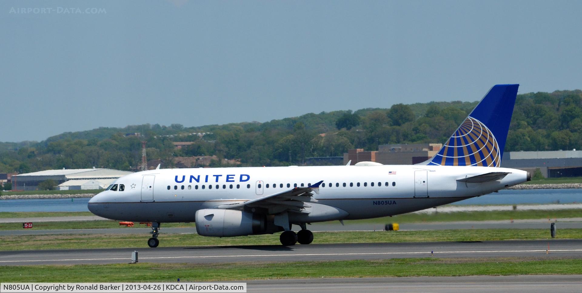 N805UA, 1998 Airbus A319-131 C/N 783, Takeoff roll