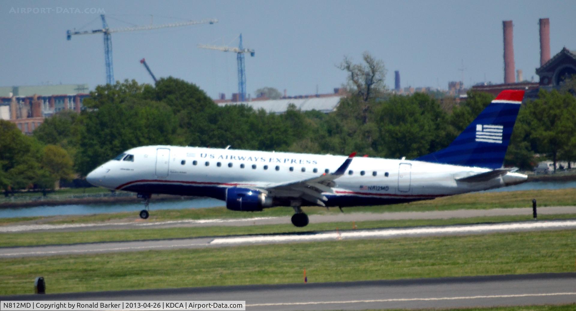 N812MD, 2004 Embraer 170SU (ERJ-170-100SU) C/N 17000030, Landing DCA