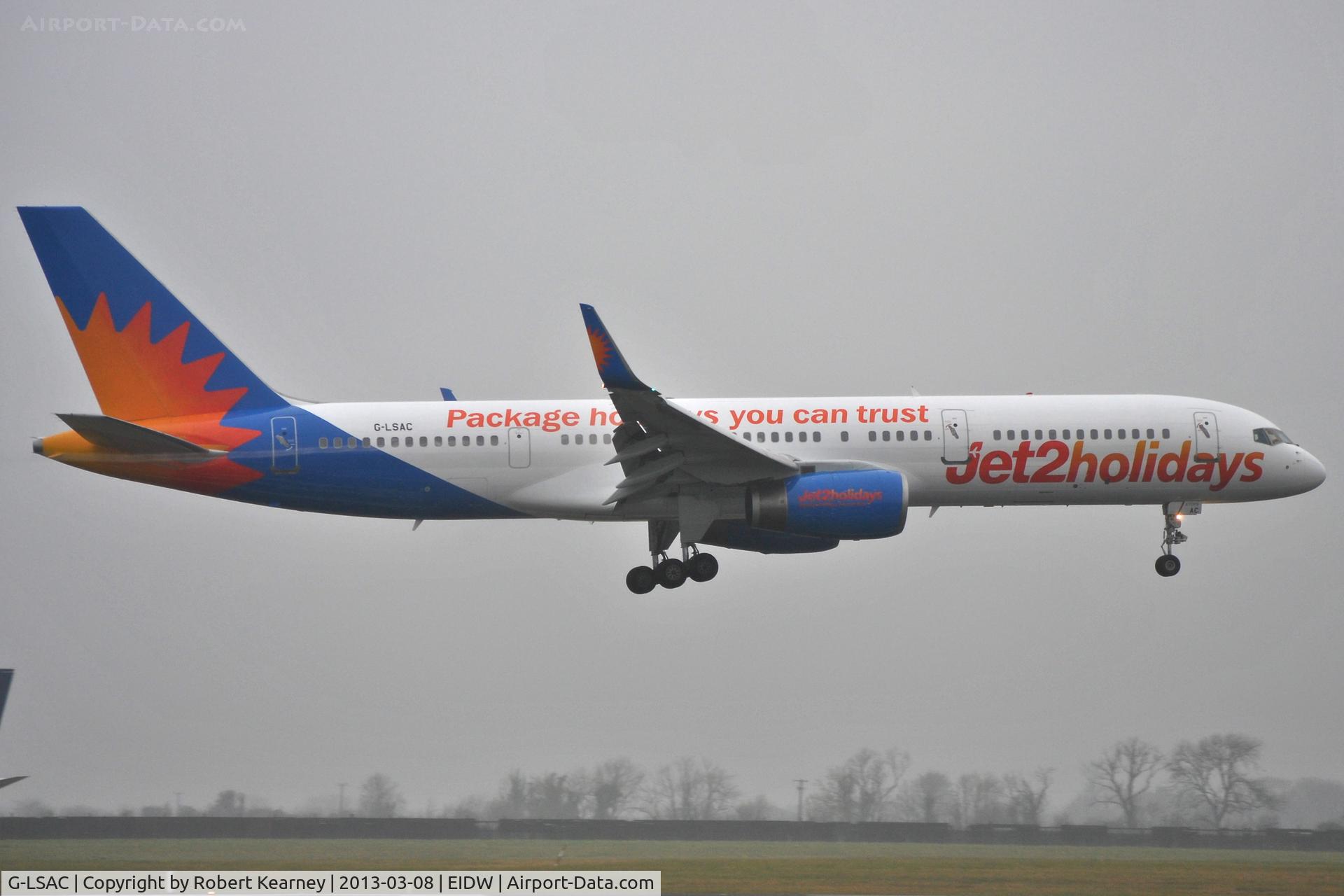 G-LSAC, 1992 Boeing 757-23A C/N 25488, About to touch down on r/w 10