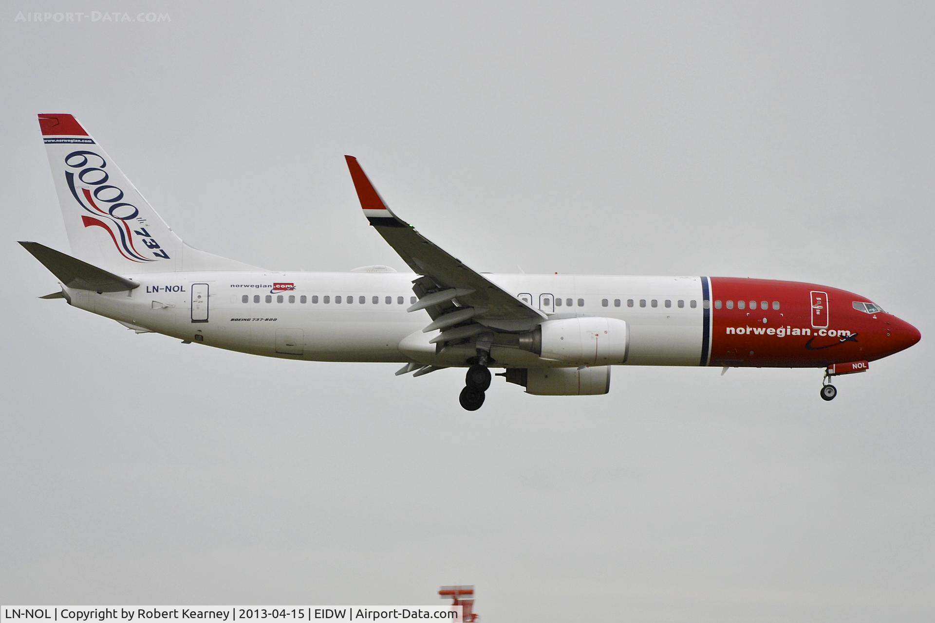 LN-NOL, 2009 Boeing 737-8Q8 C/N 37159, On short finals for r/w 16