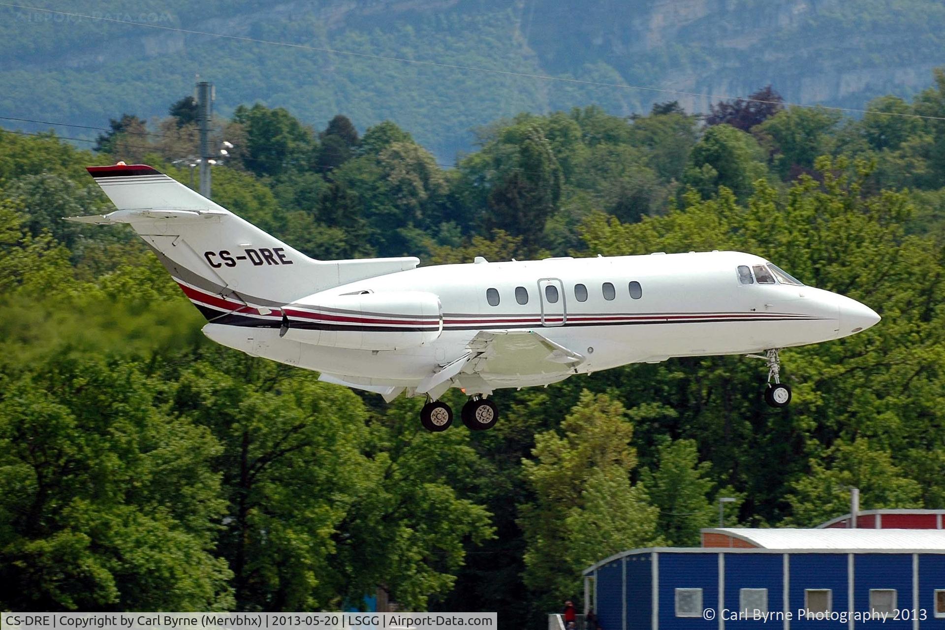 CS-DRE, 2005 Raytheon Hawker 800XP C/N 258725, Taken from the park at the 05 threshold.