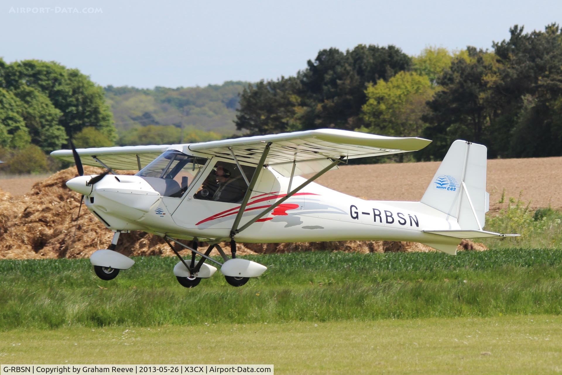 G-RBSN, 2004 Comco Ikarus C42 FB80 C/N 0407-6610, About to touch down at Northrepps.