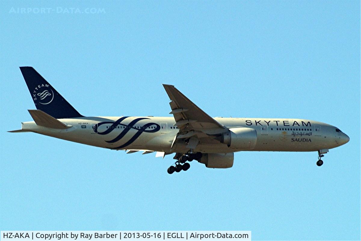HZ-AKA, 1997 Boeing 777-268/ER C/N 28344, Boeing 777-268ER [28344] (Saudi Arabian Airlines) Home~G 16/05/2013