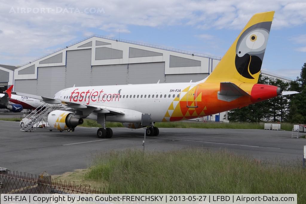5H-FJA, 2004 Airbus A319-111 C/N 2176, FASTJET