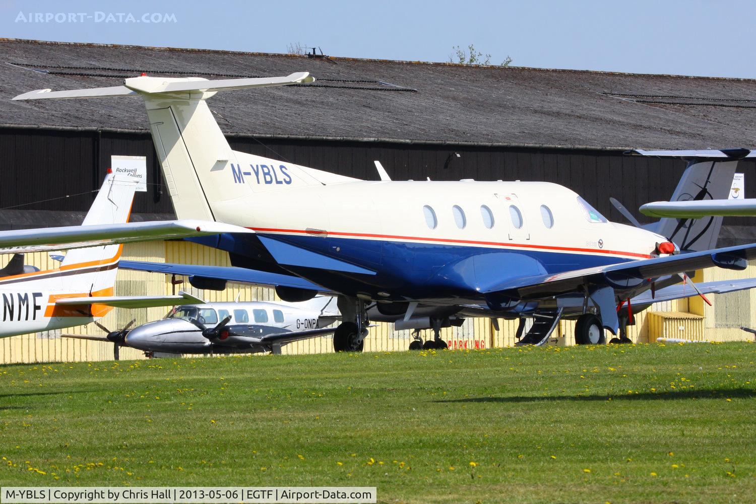 M-YBLS, 1997 Pilatus PC-12/45 C/N 176, Fairoaks resident