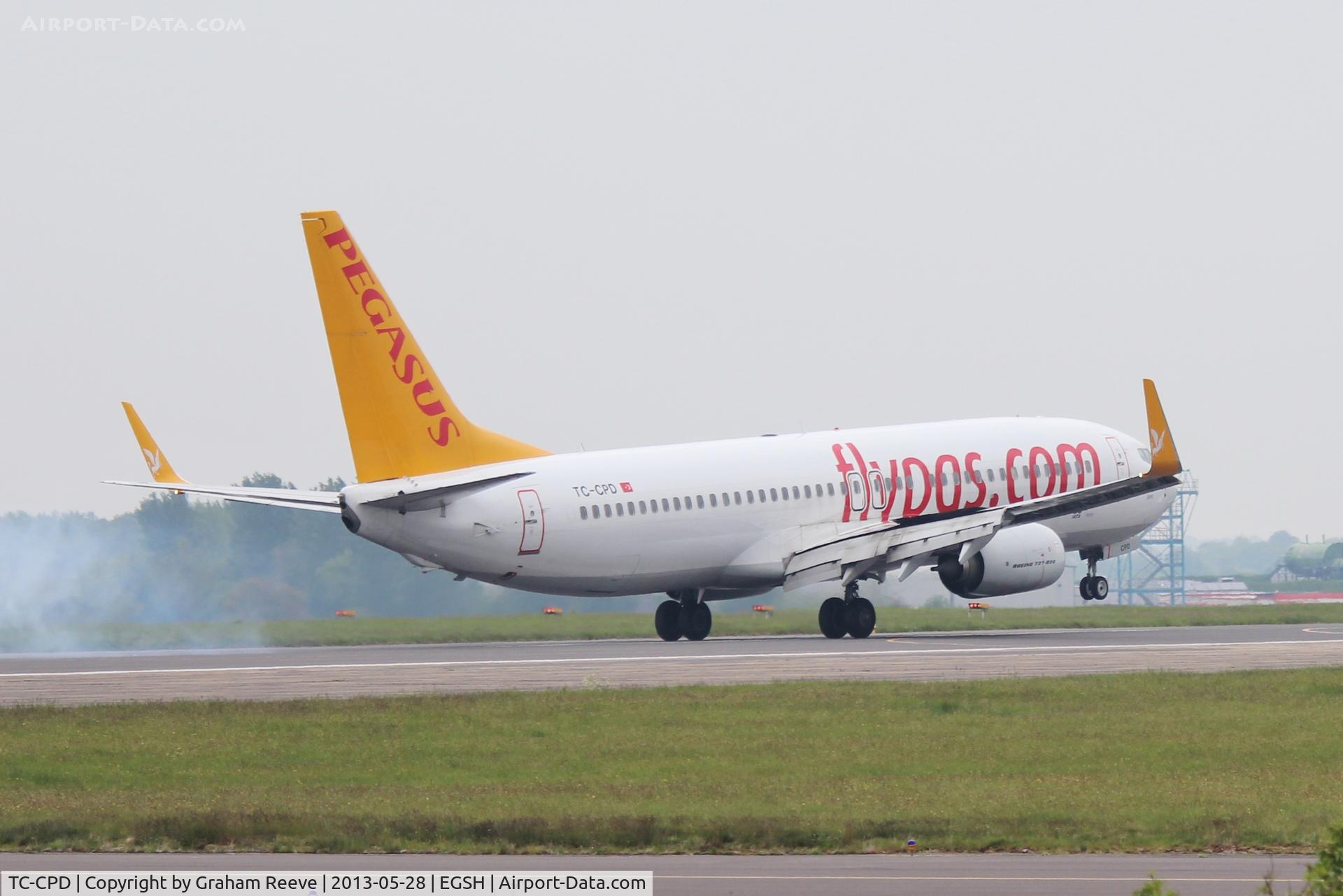 TC-CPD, 2012 Boeing 737-82R C/N 40726, Landing at Norwich.