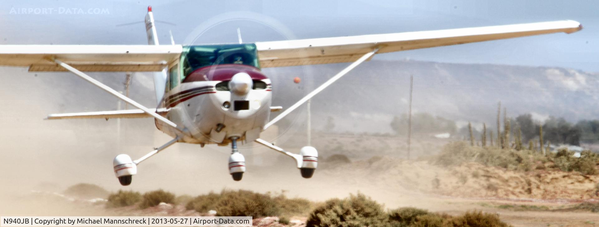N940JB, 1975 Cessna 182P Skylane C/N 18264312, campo de lorenzo