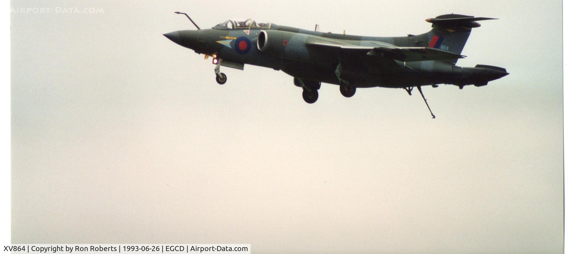 XV864, 1968 Hawker Siddeley Buccaneer S.2B C/N B3-13-67, Woodford Airshow