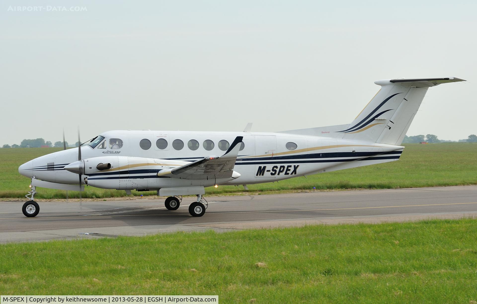 M-SPEX, 2000 Beech Super King Air 350 C/N FL-274, Arriving at a busy time !