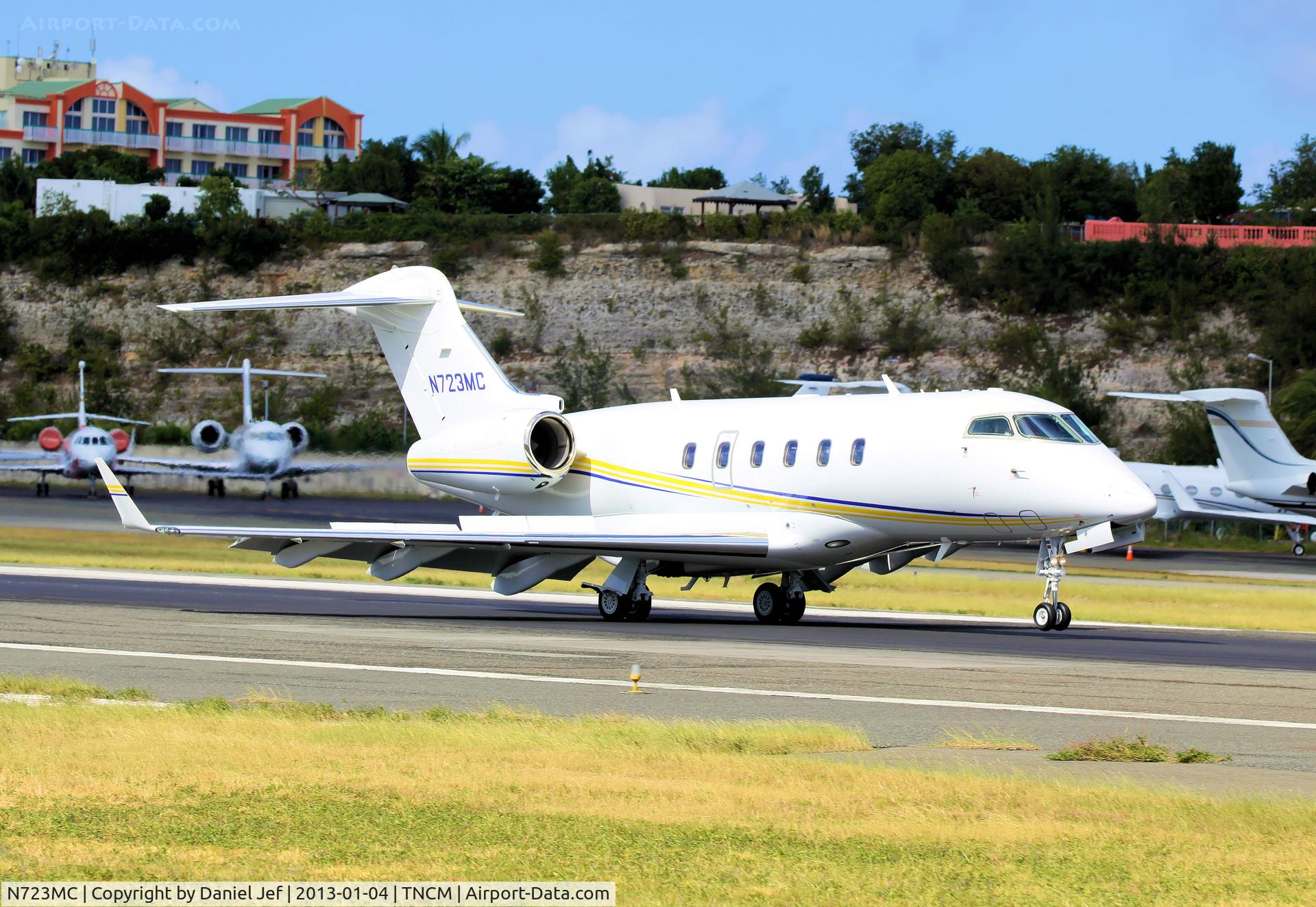 N723MC, 2006 Bombardier Challenger 300 (BD-100-1A10) C/N 20123, N723MC