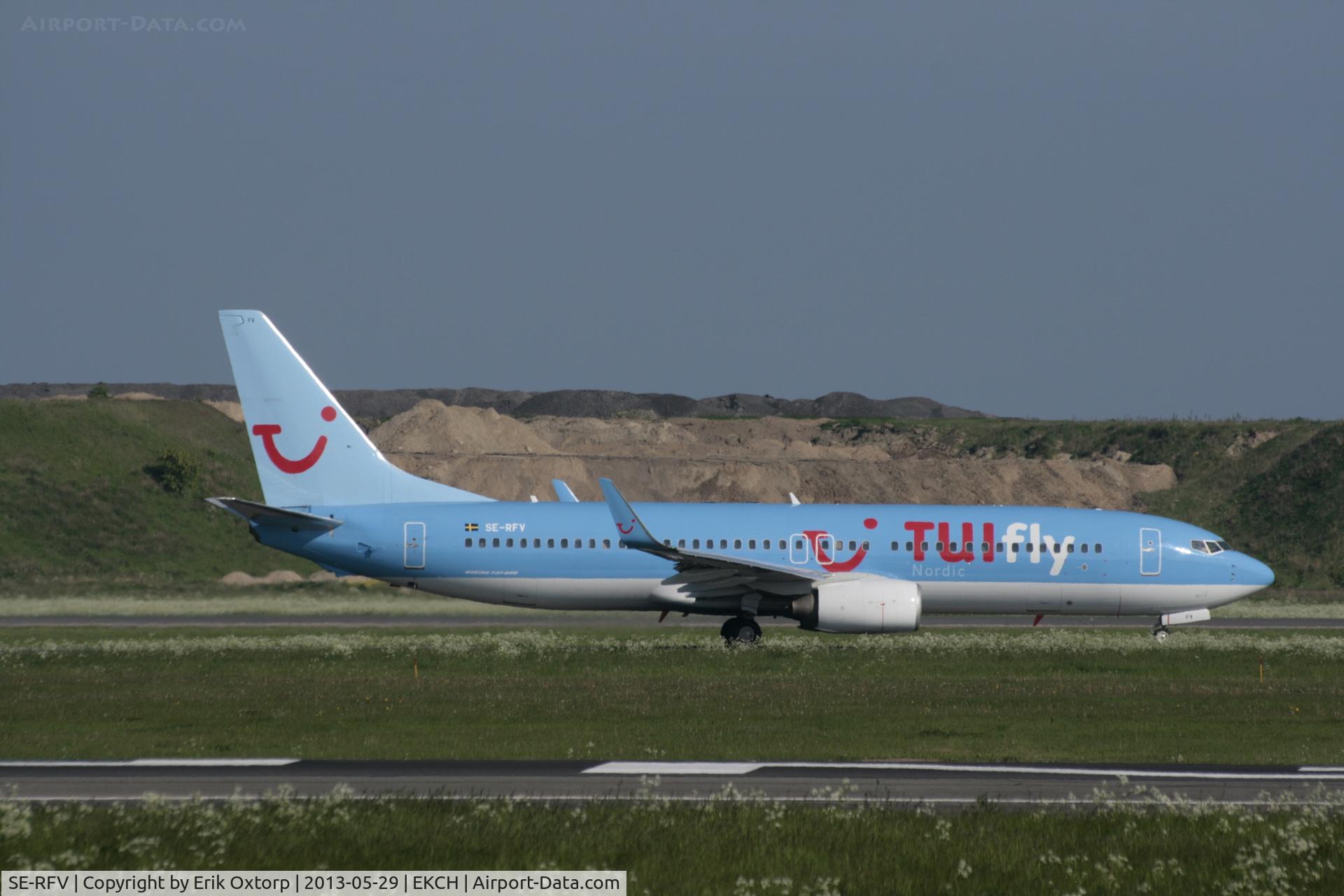 SE-RFV, 2006 Boeing 737-86N C/N 32669, SE-RFV in CPH