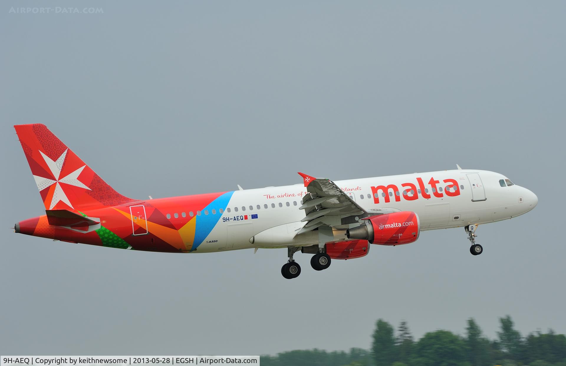 9H-AEQ, 2007 Airbus A320-214 C/N 3068, Evening Arrival !