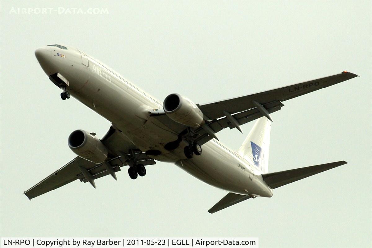 LN-RPO, 2000 Boeing 737-883 C/N 30467, Boeing 737-883 [30467] (SAS Scandinavian Airlines) Home~G 23/05/2011