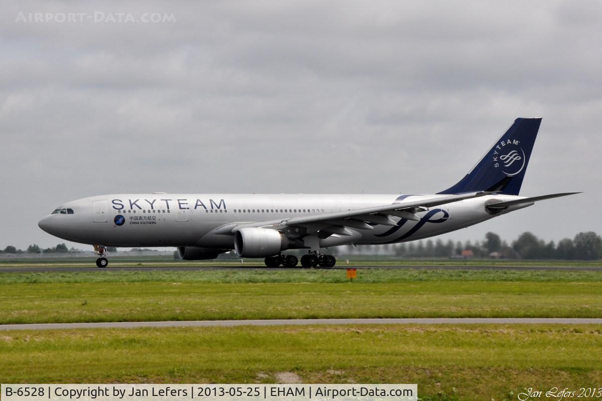 B-6528, 2010 Airbus A330-223 C/N 1202, China Southern in Skyteam Colors