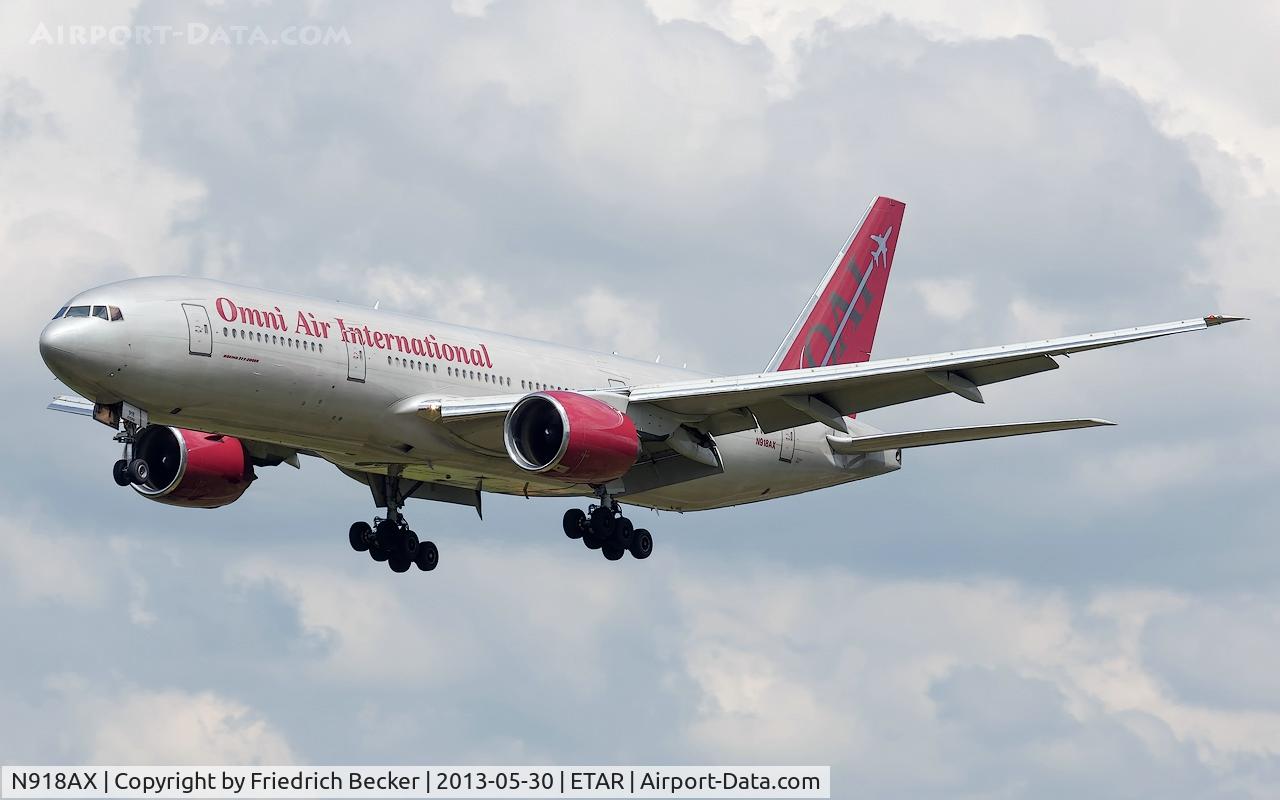 N918AX, 1997 Boeing 777-222 C/N 26935, on final RW26
