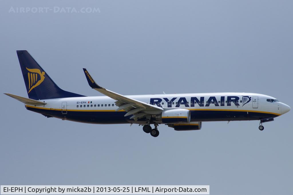 EI-EPH, 2011 Boeing 737-8AS C/N 40311, Landing