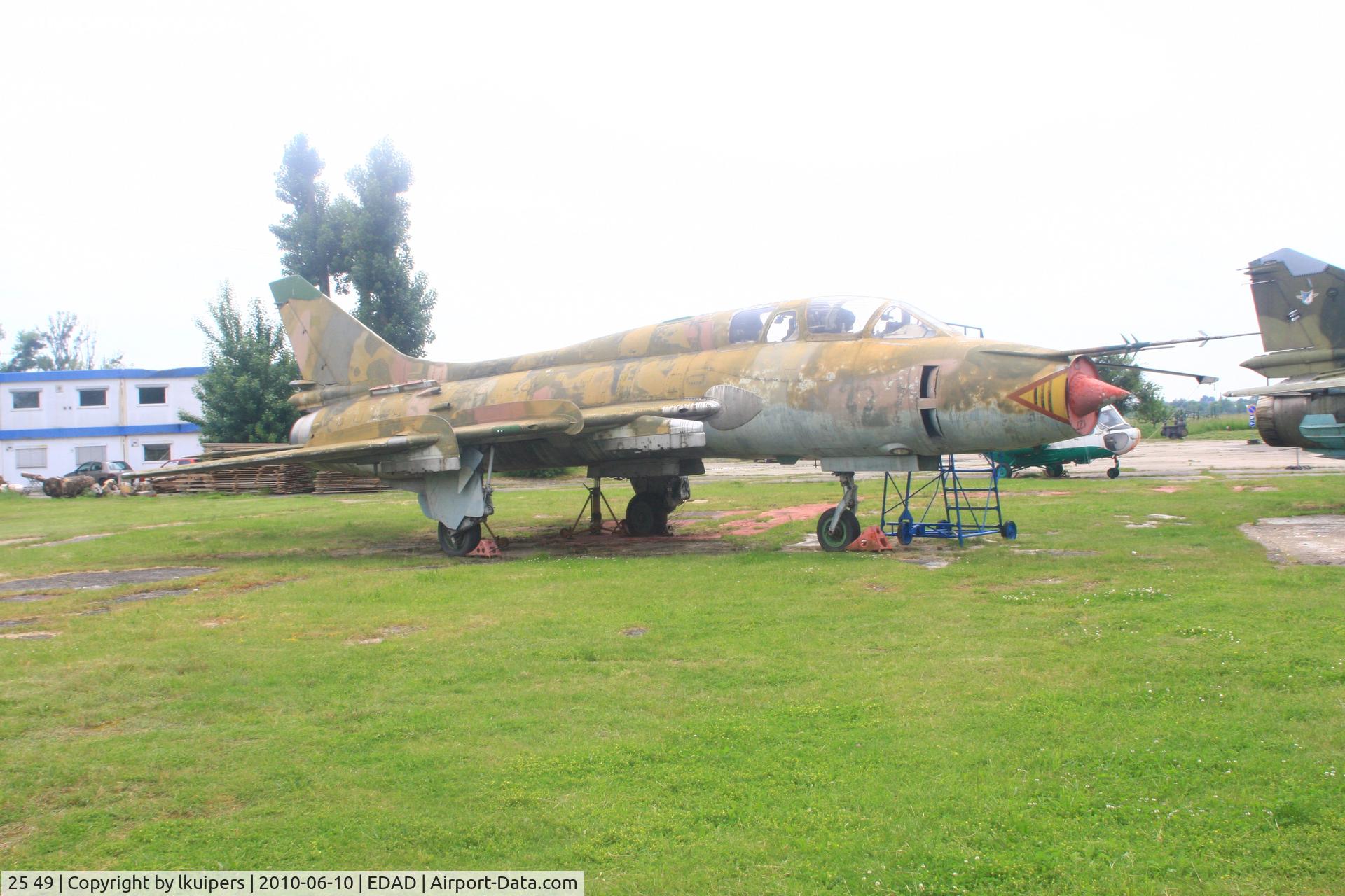 25 49, Sukhoi Su-22UM-3K C/N 17532367003, This Sukhoi Su22UM 3K has been preserved at the Junkers Technical Museum in Dessau. Markings are barely visible.
