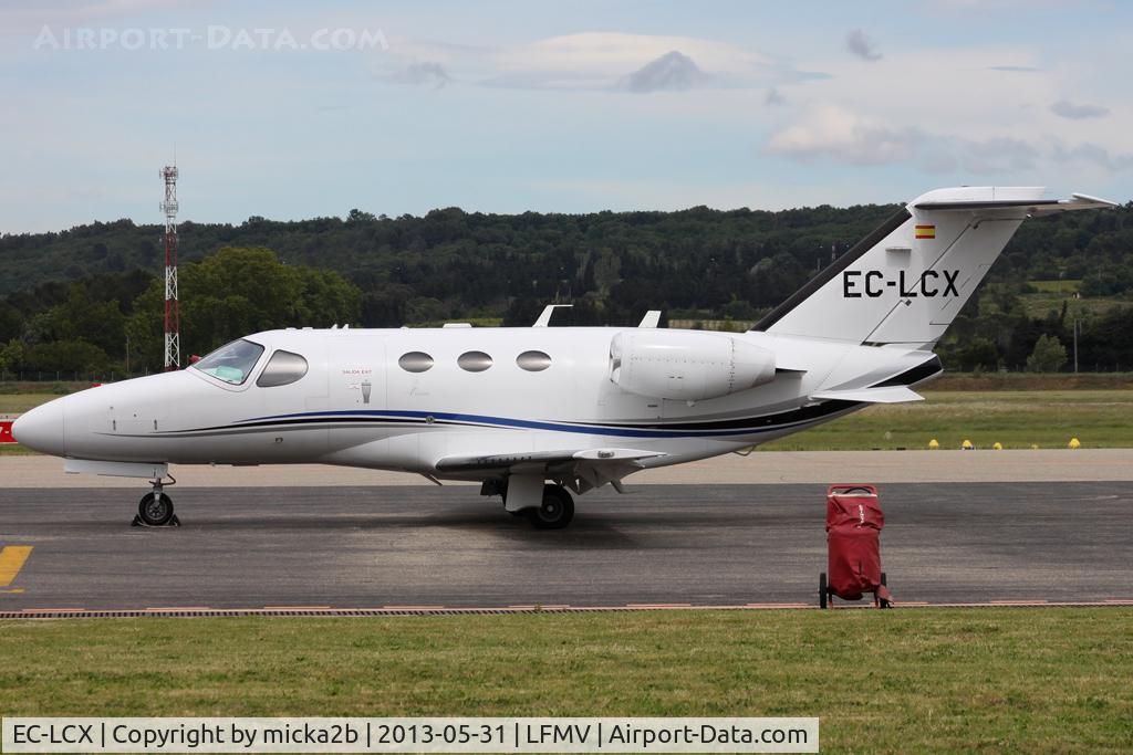 EC-LCX, 2009 Cessna 510 Citation Mustang Citation Mustang C/N 510-0235, Parked
