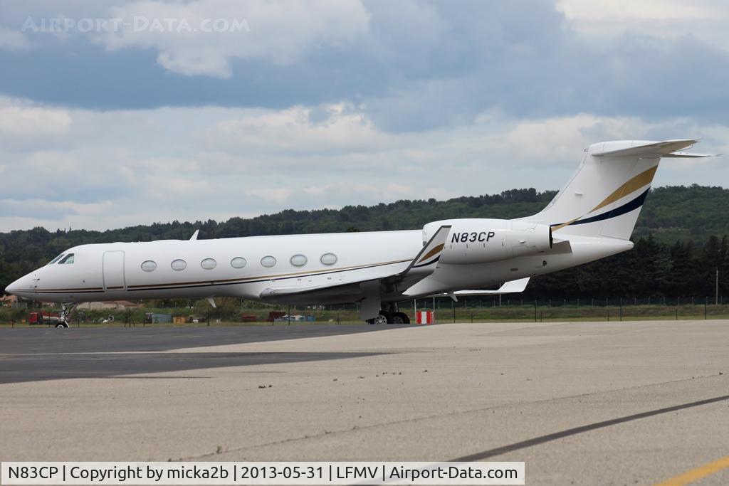 N83CP, 2001 Gulfstream Aerospace G-V C/N 635, Parked