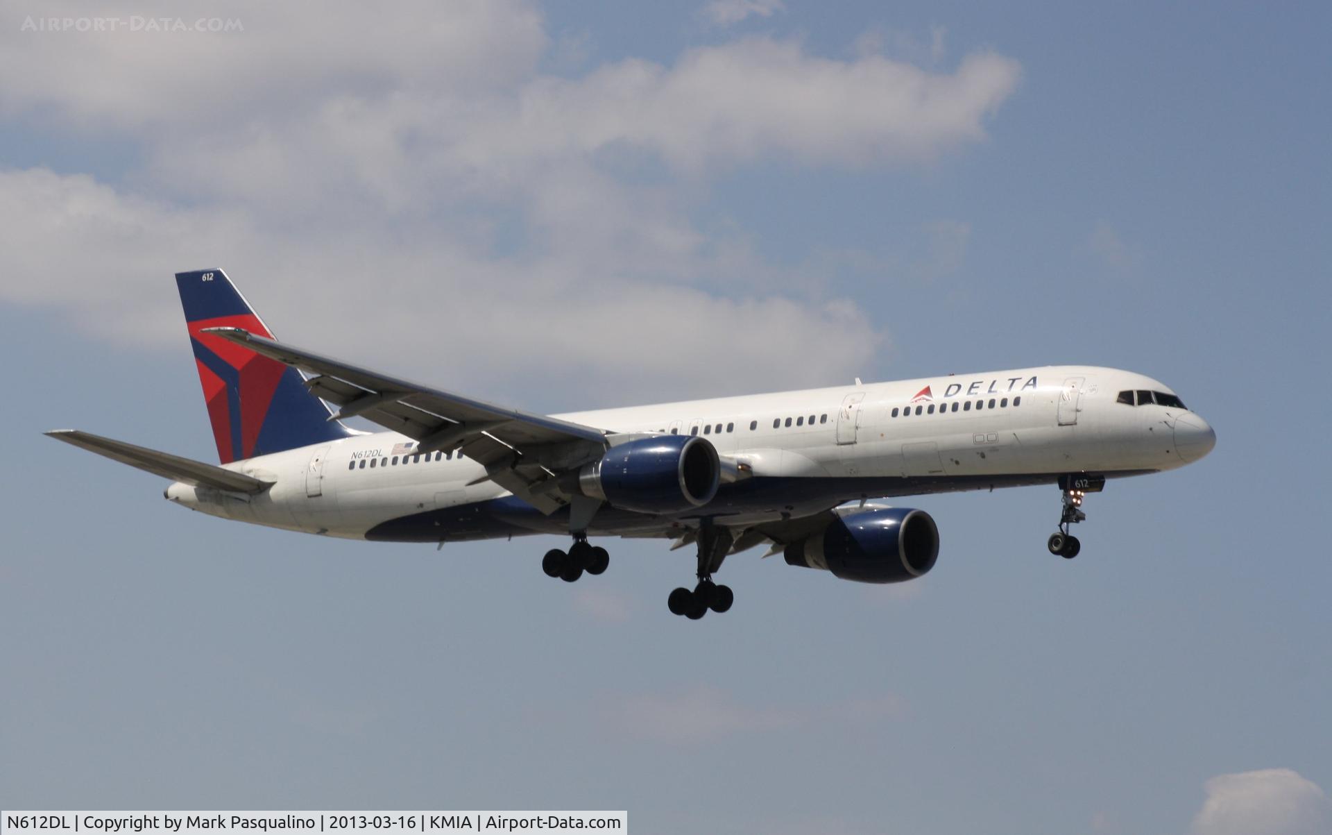 N612DL, 1985 Boeing 757-232 C/N 22819, Boeing 757-200