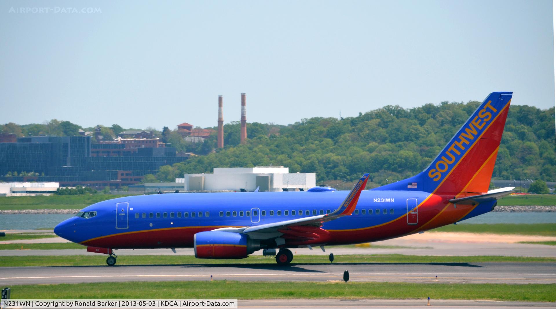 N231WN, 2006 Boeing 737-7H4 C/N 32499, Takeoff DCA