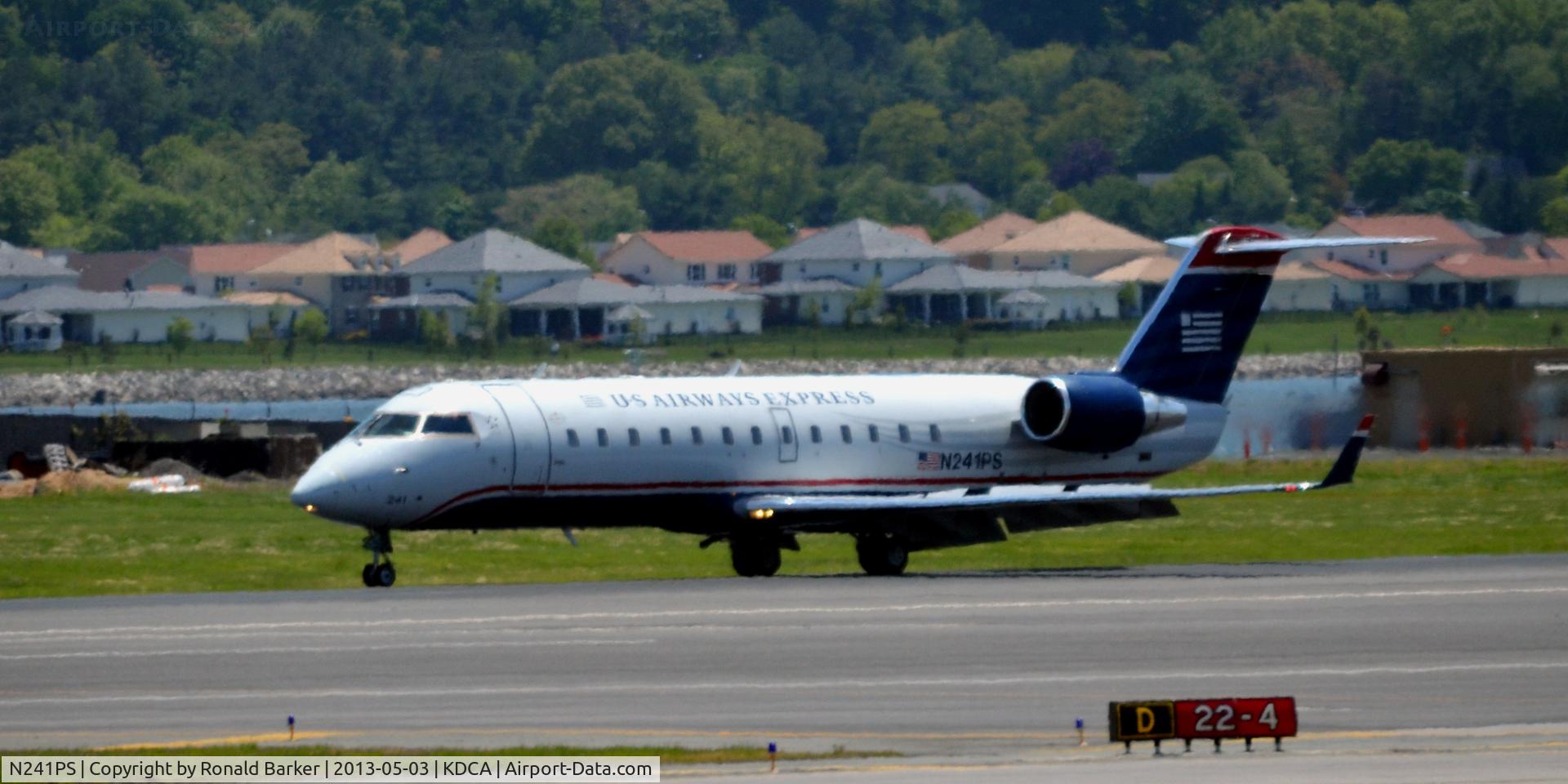 N241PS, 2004 Bombardier CRJ-200ER (CL-600-2B19) C/N 7909, Takeoff DCA
