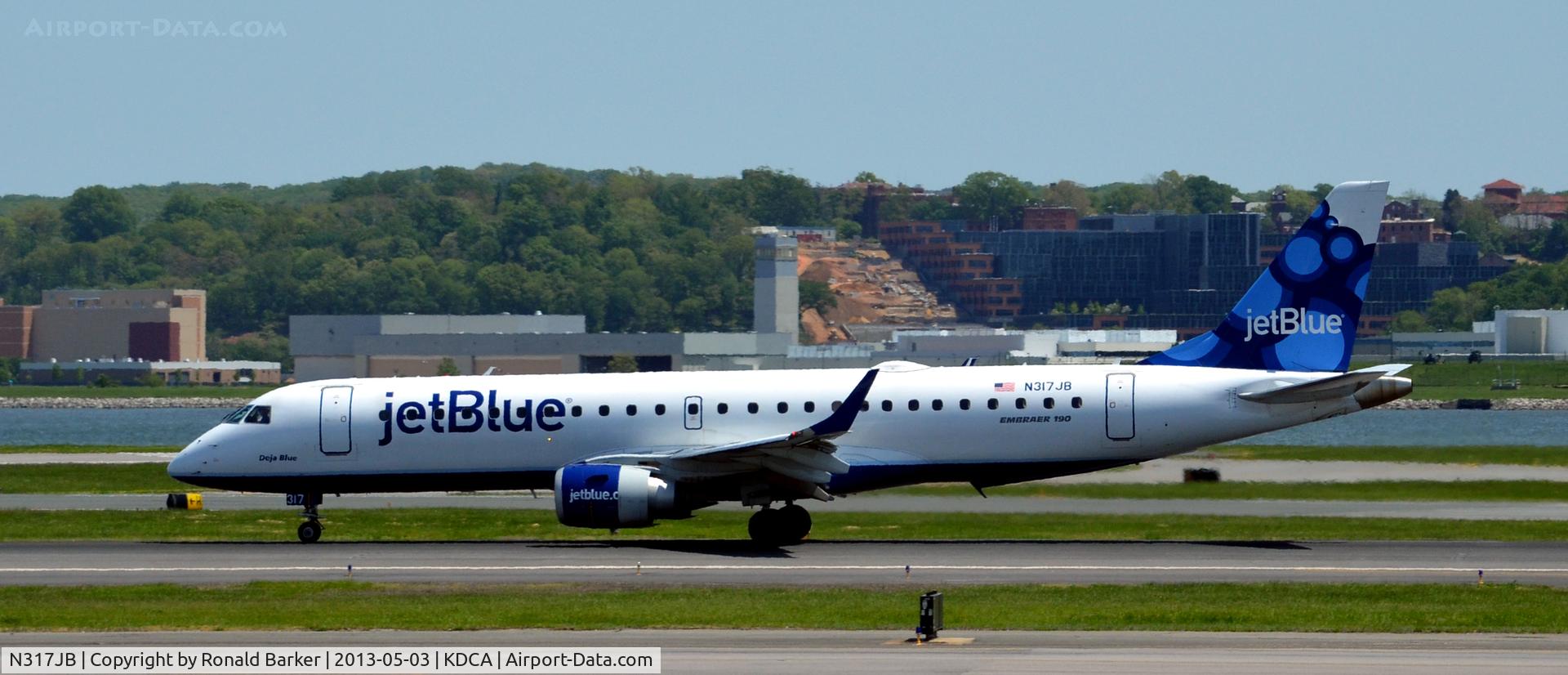 N317JB, 2010 Embraer ERJ-190-100 IGW 190AR C/N 19000363, Deja blue Takeoff DCA