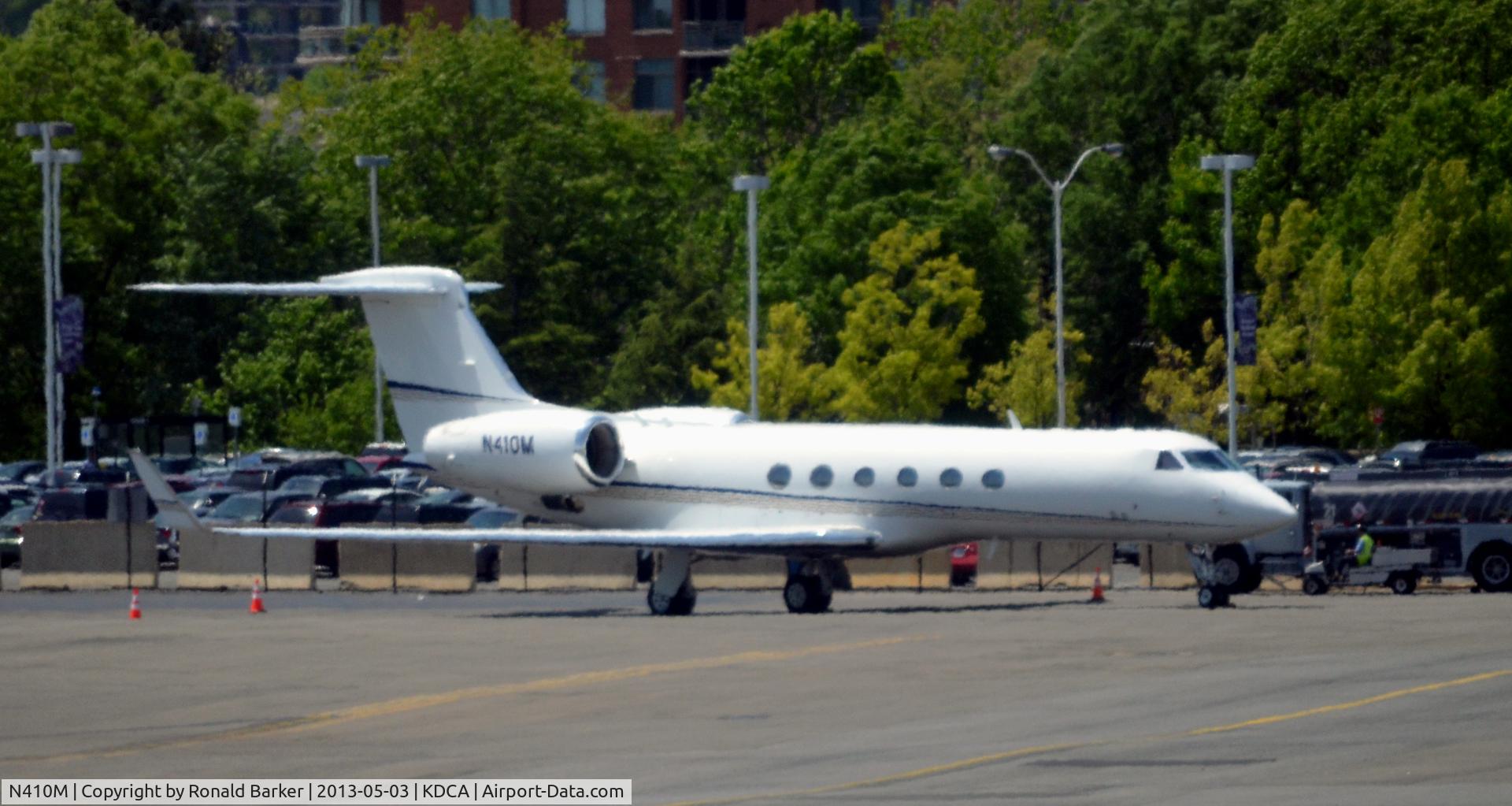 N410M, 1999 Gulfstream Aerospace G-V C/N 575, DCA VA