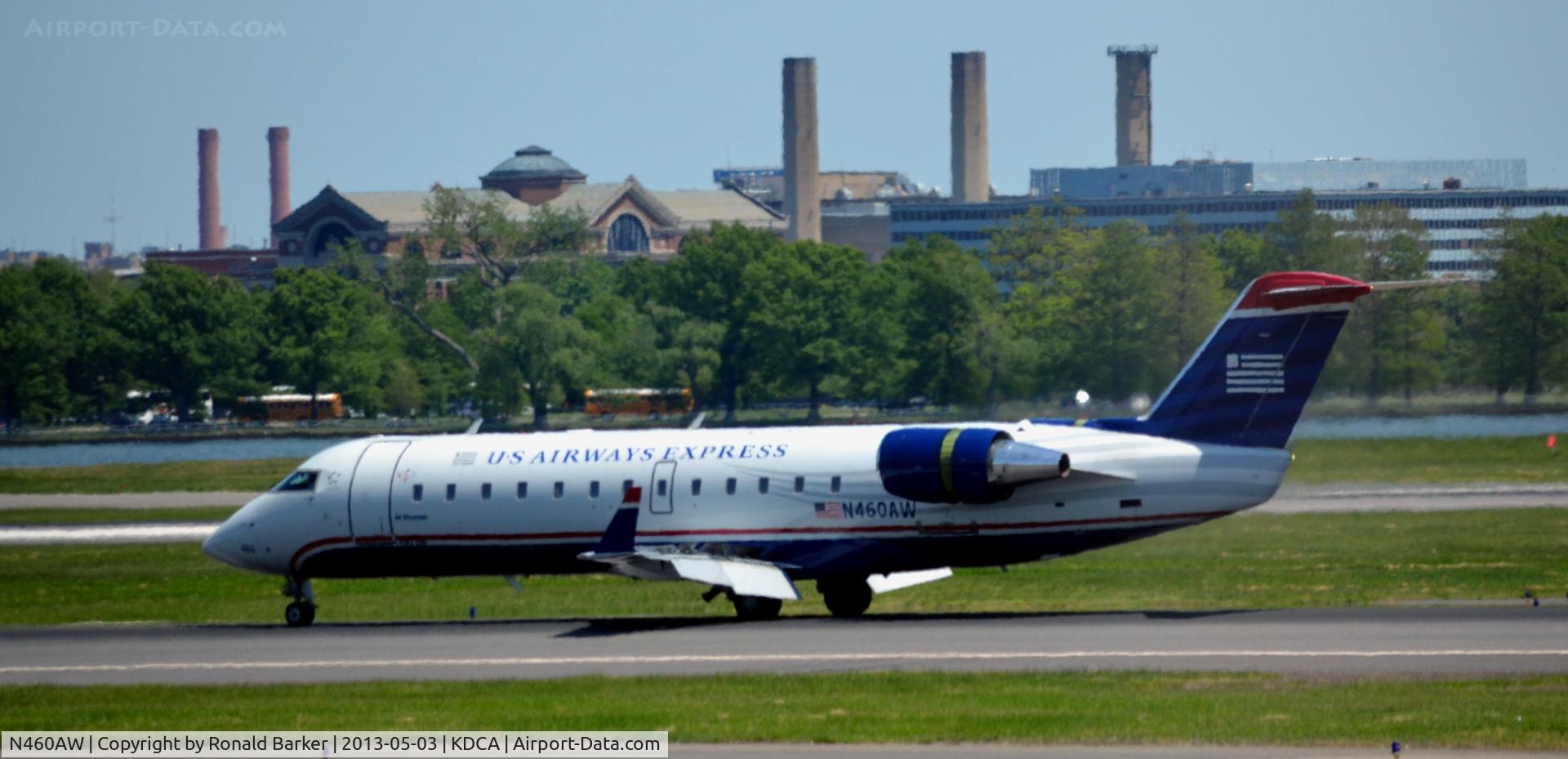 N460AW, 2003 Canadair CRJ-200LR (CL-600-2B19) C/N 7867, Landing DCA