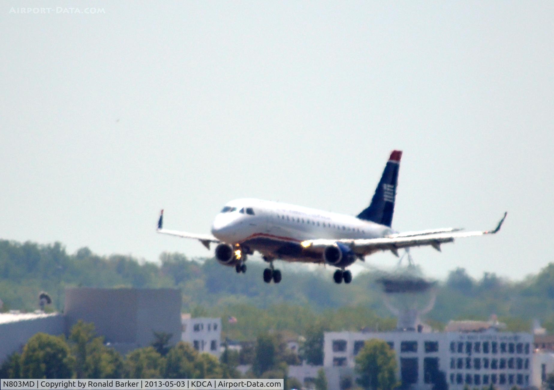 N803MD, 2004 Embraer 170SU (ERJ-170-100SU) C/N 17000015, Approach to DCA
