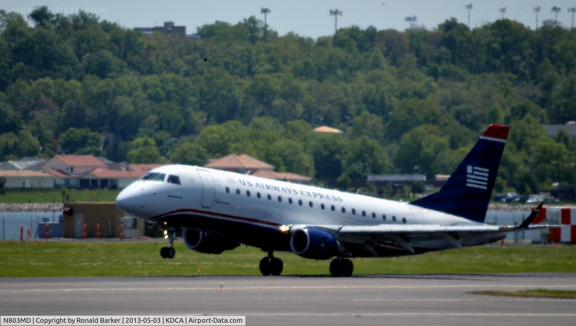 N803MD, 2004 Embraer 170SU (ERJ-170-100SU) C/N 17000015, Landing  