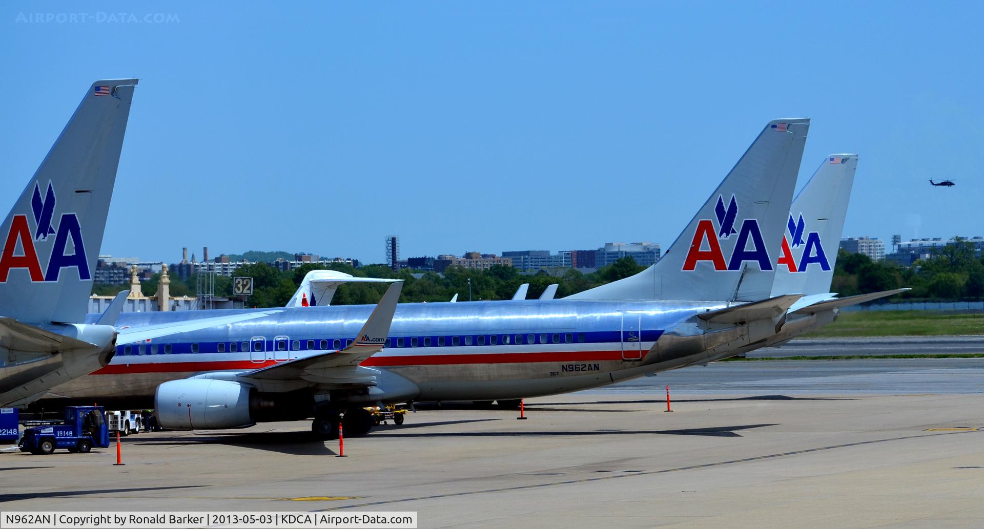 N962AN, 2001 Boeing 737-823 C/N 30858, DCA VA