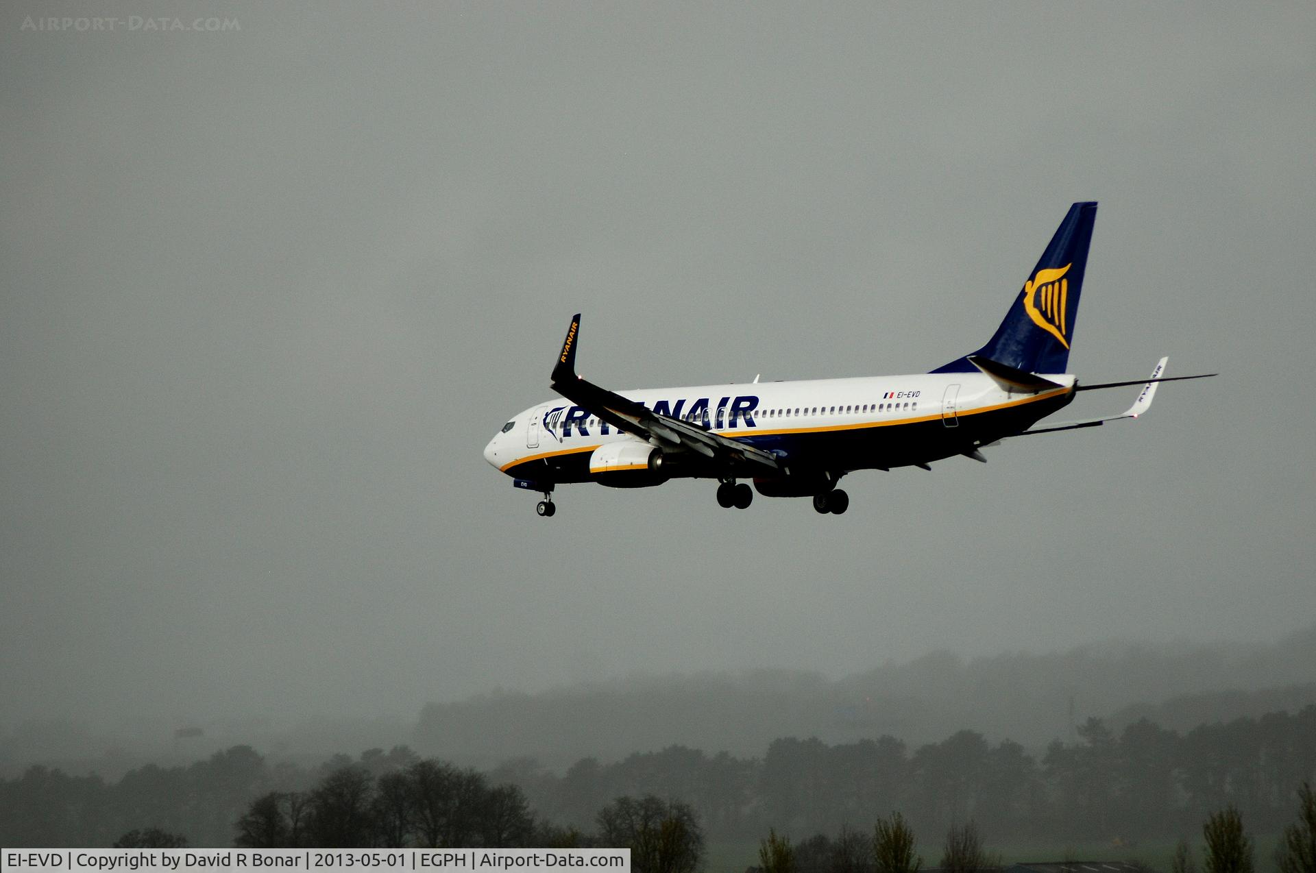EI-EVD, 2012 Boeing 737-8AS C/N 40287, Approaching Edinburgh before the storm.