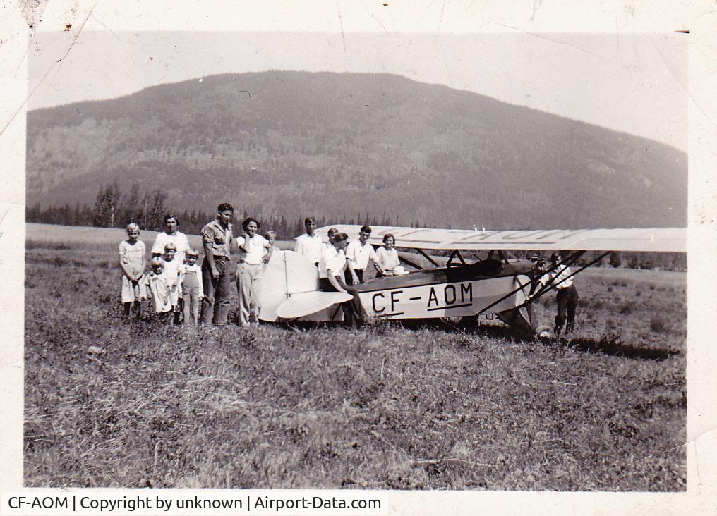 CF-AOM, 1948 Piper PA-14 Family Cruiser C/N 14-21, found in passed away mothers old family photos most likely taken in Okanagon B C. Old, open cockpit single high wing. Not same plane as pic of C-FOAM on your site , on floats.