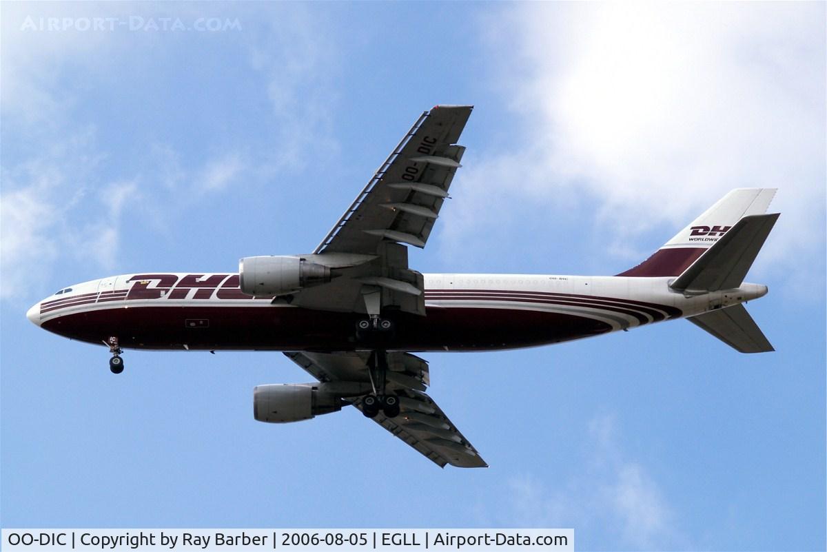OO-DIC, 1982 Airbus A300B4-203(F) C/N 220, Airbus A300B4-203F [220] (DHL) Home~G 05/08/2006. On approach 27R with white nose cone.
