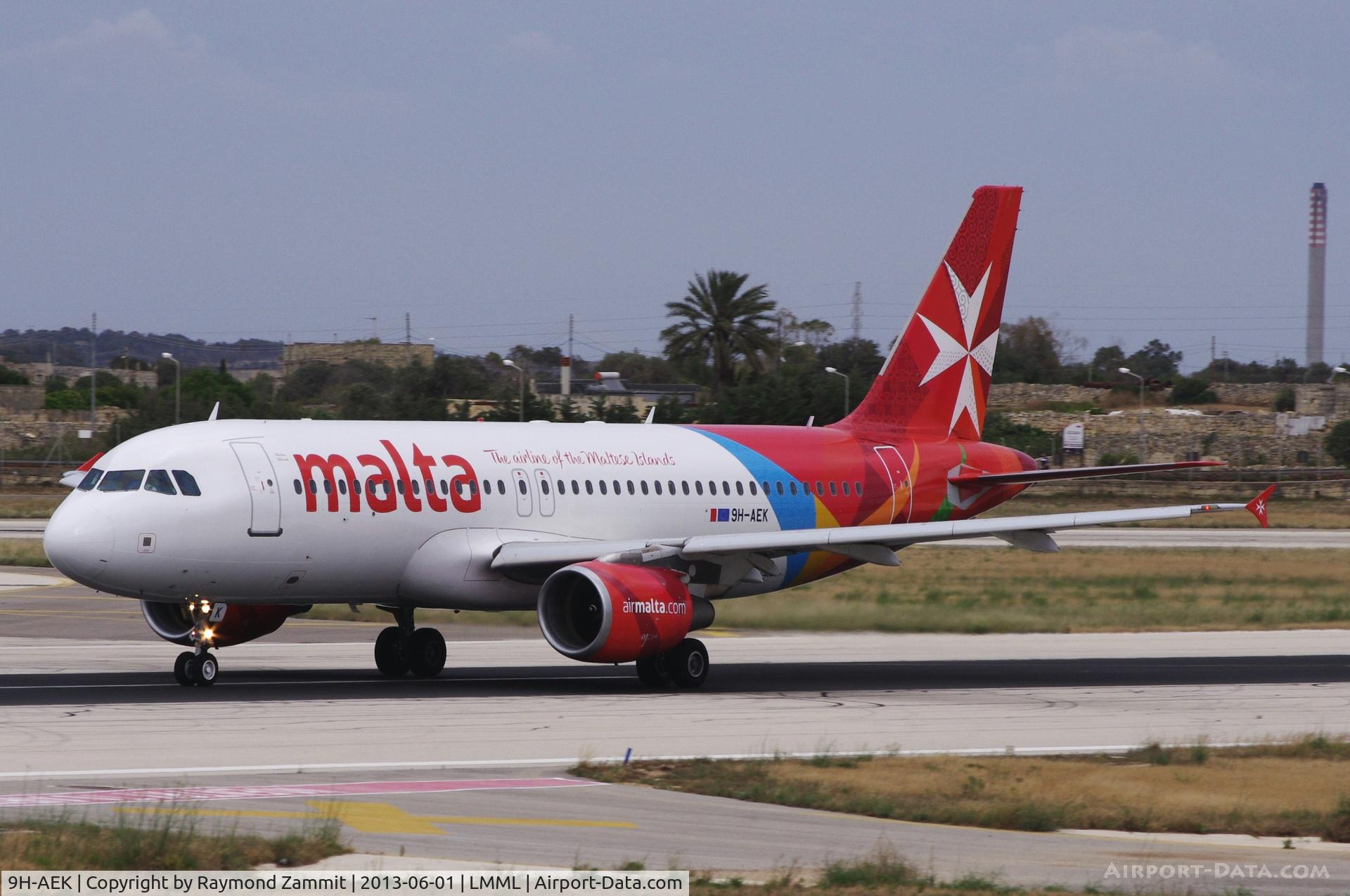 9H-AEK, 2004 Airbus A320-211 C/N 2291, A320 9H-AEK Air Malta