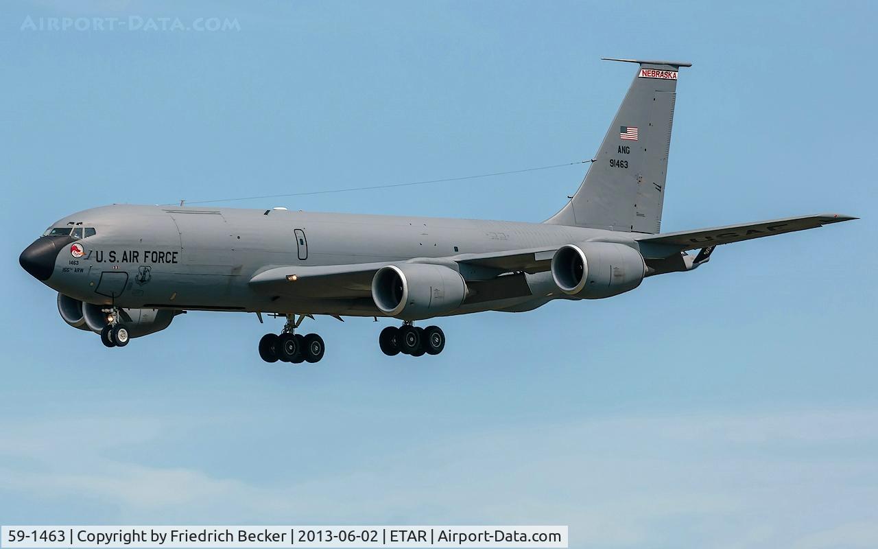 59-1463, 1959 Boeing KC-135R Stratotanker C/N 17951, on final RW26