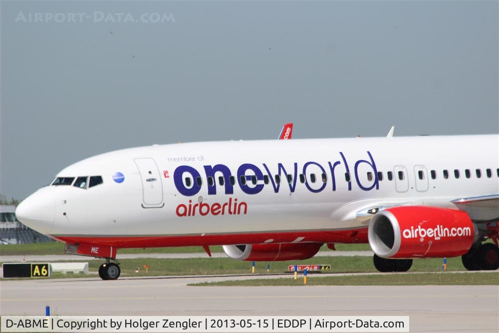 D-ABME, 2012 Boeing 737-86J C/N 37766, Arrival on twy A6....