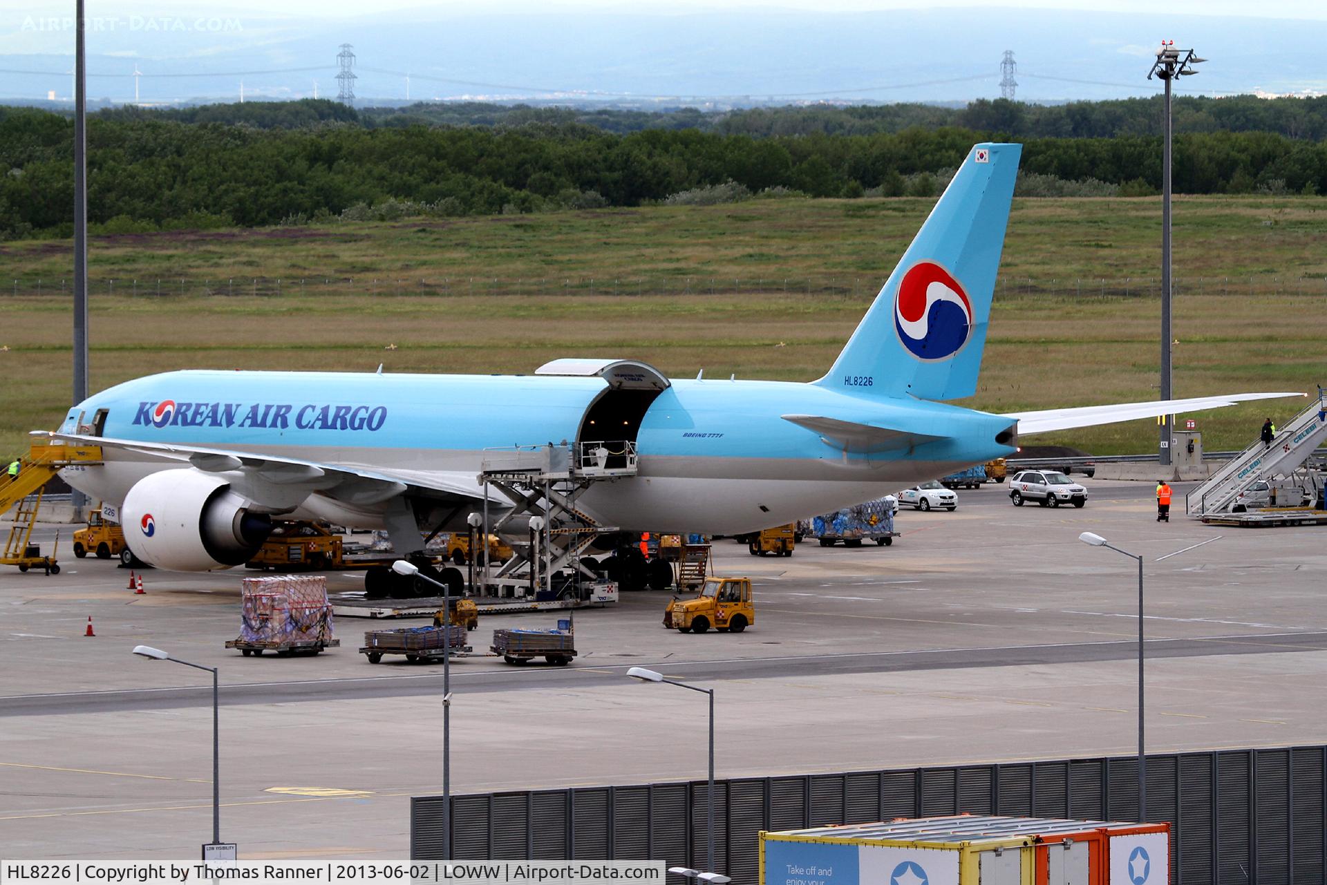 HL8226, 2013 Boeing 777-FB5 C/N 37640, Korean Air Boeing 777