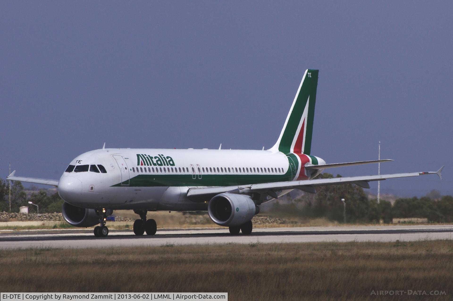 EI-DTE, 2009 Airbus A320-216 C/N 3885, A320 EI-DTE Alitalia
