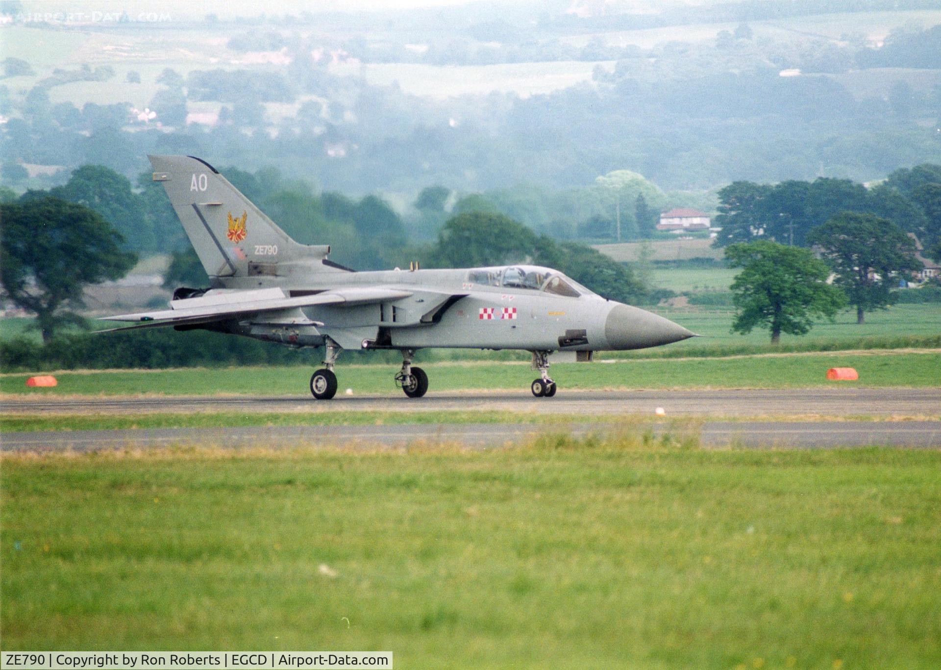ZE790, 1988 Panavia Tornado F.3 C/N AS066/700/3317, Woodford Airshow