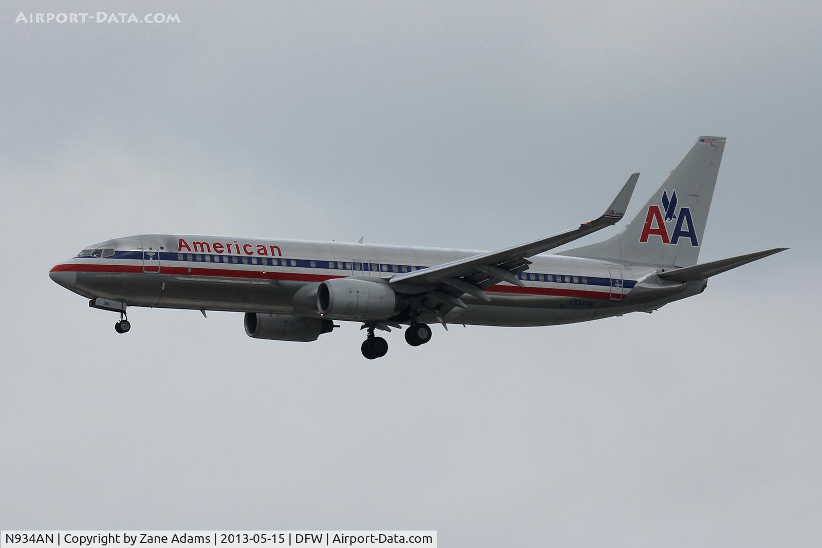 N934AN, 2000 Boeing 737-823 C/N 29531, American Airlines at DFW Airport