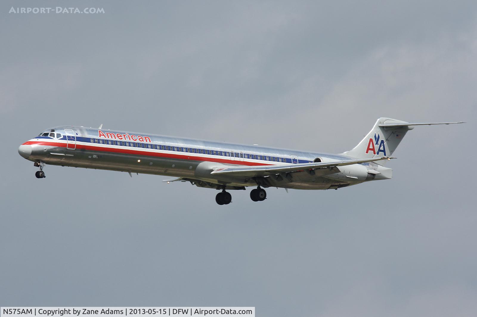 N575AM, 1991 McDonnell Douglas MD-82 (DC-9-82) C/N 53152, American Airlines at DFW Airport