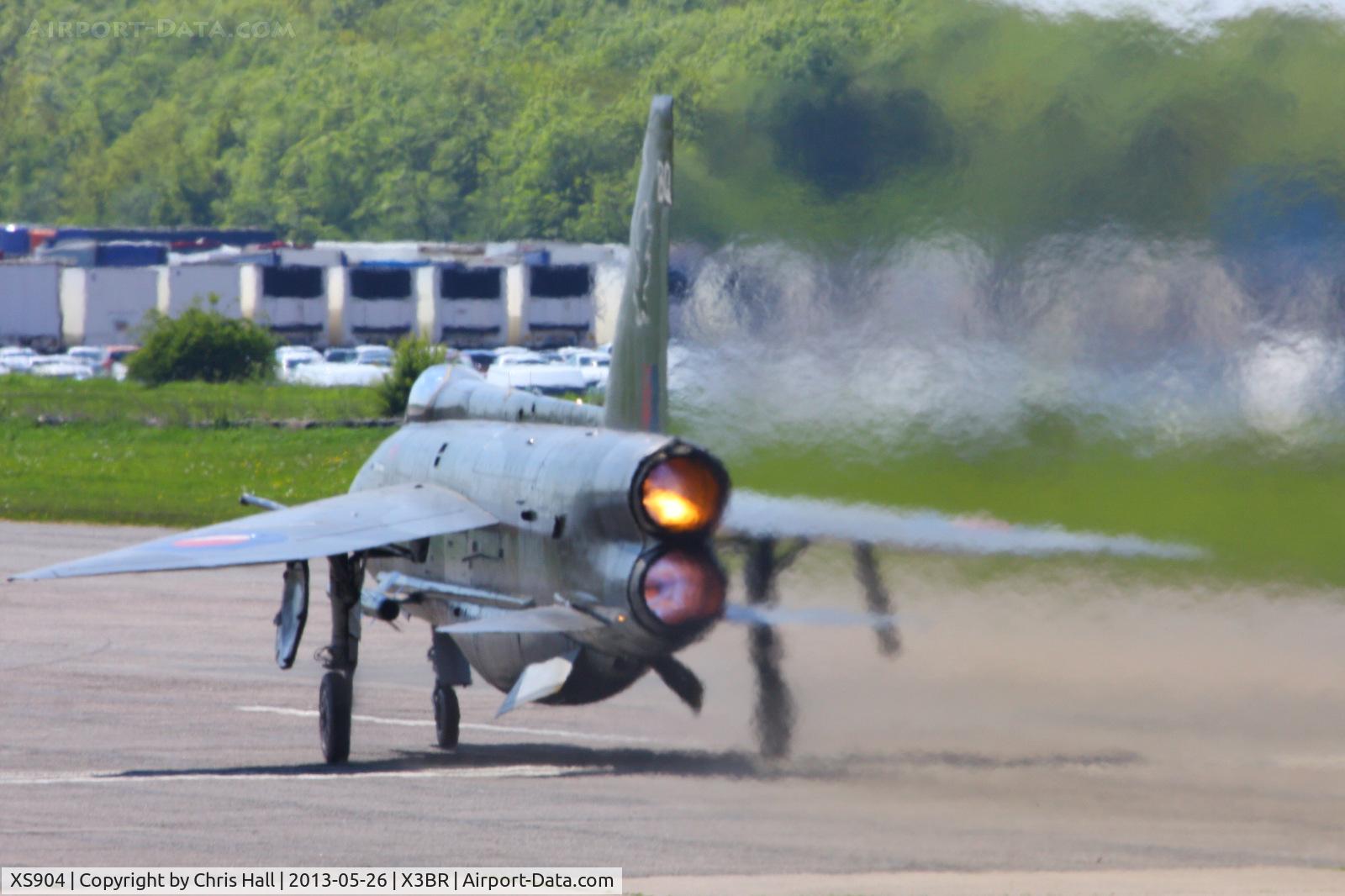 XS904, 1966 English Electric Lightning F.6 C/N 95250, at the Cold War Jets open day, Bruntingthorpe