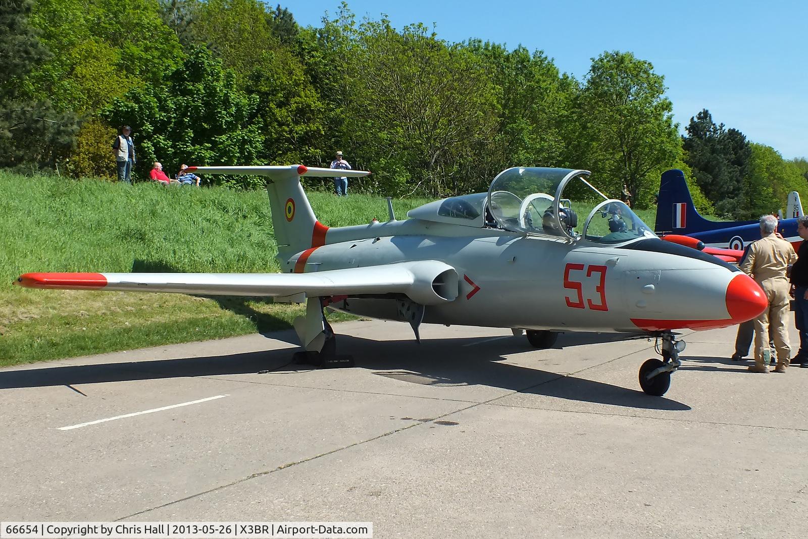 66654, Aero L-29 Delfin C/N 395189, at the Cold War Jets open day, Bruntingthorpe
