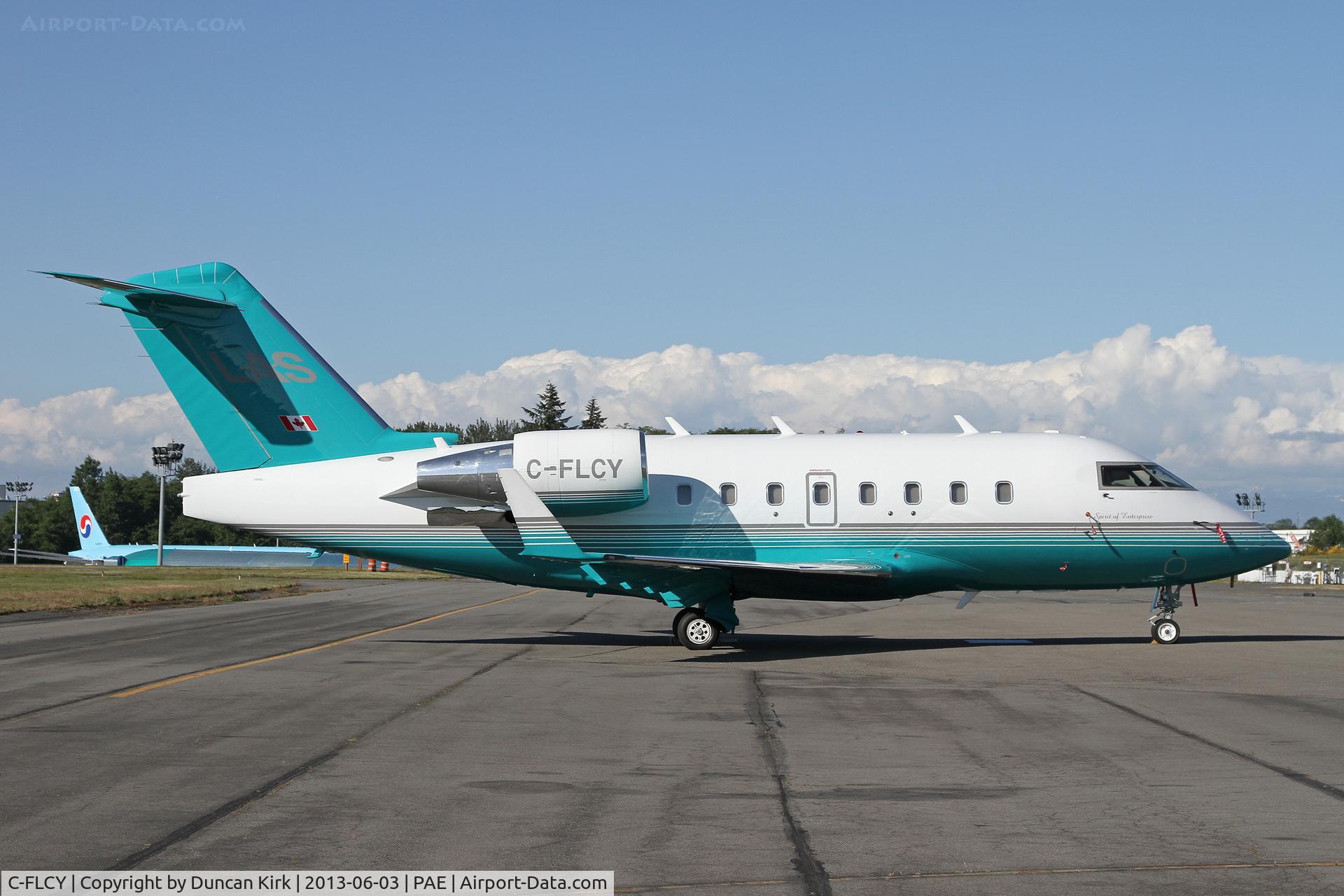 C-FLCY, 2001 Bombardier Challenger 604 (CL-600-2B16) C/N 5506, Down from nearby Vancouver
