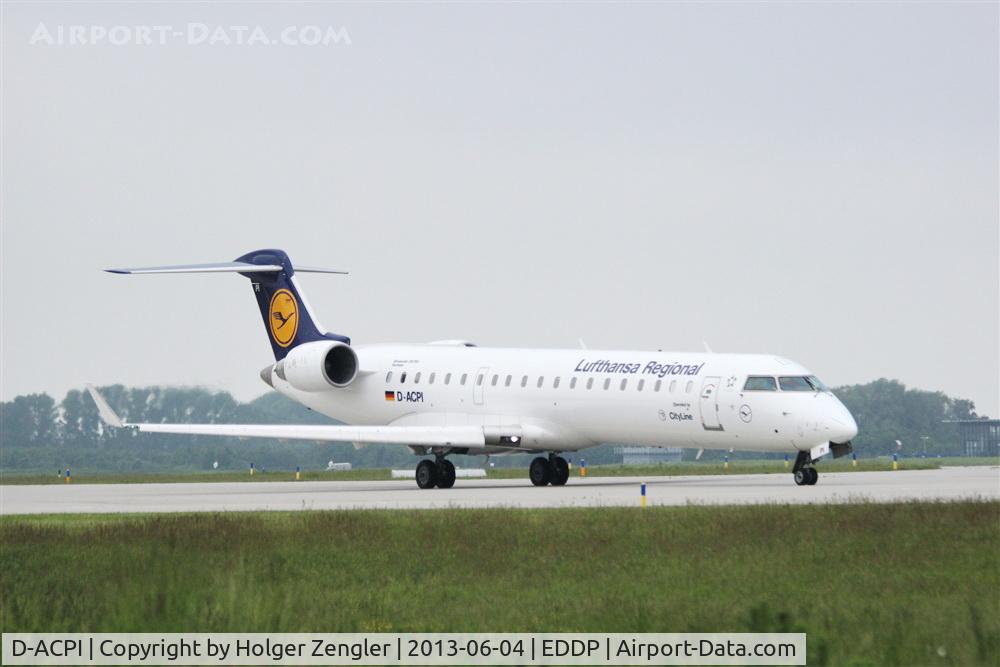 D-ACPI, 2002 Canadair CRJ-701ER (CL-600-2C10) Regional Jet C/N 10046, Morning shuttle from FRA on taxi to rwy 26R...