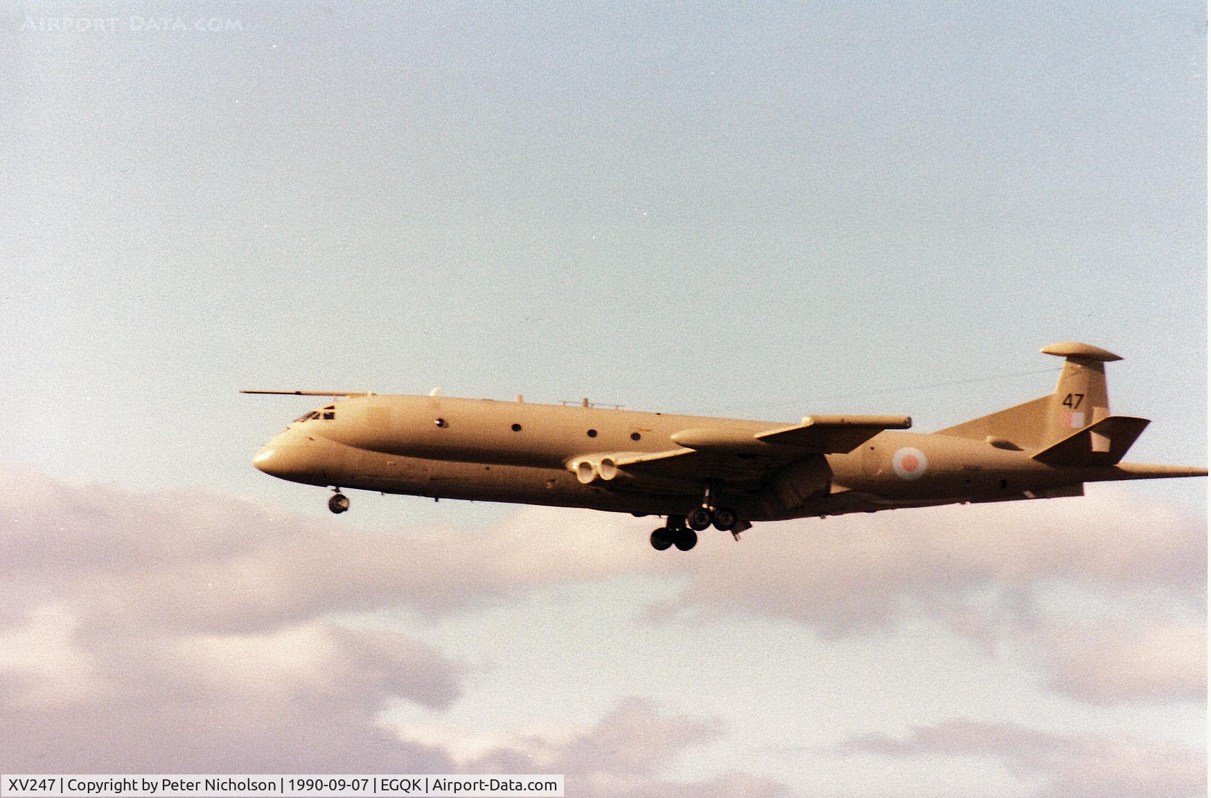 XV247, Hawker Siddeley Nimrod MR.2 C/N 8022, Nimrod MR.2 of the Kinloss Maritime Wing on final approach home in September 1990.