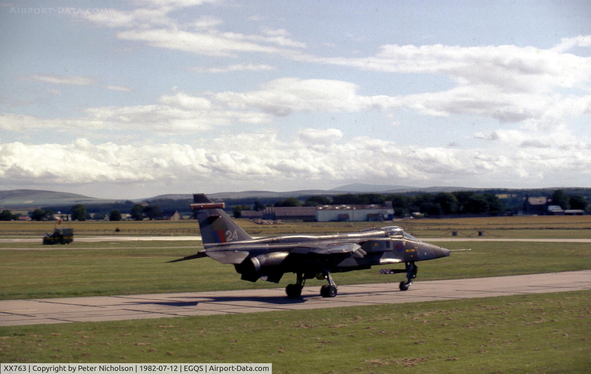 XX763, 1975 Sepecat Jaguar GR.1 C/N S.60, Jaguar GR.1 of 226 Operational Conversion Unit taxying to Runway 05 at RAF Lossiemouth in the Summer of 1982.